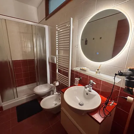 Del Console - Near Bari Airport & Station