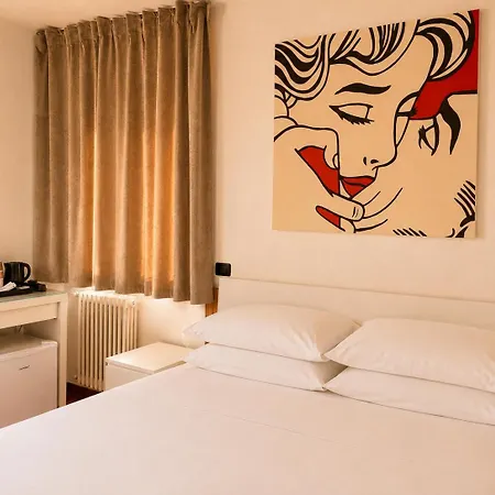 Del Console - Near Bari Airport & Station *